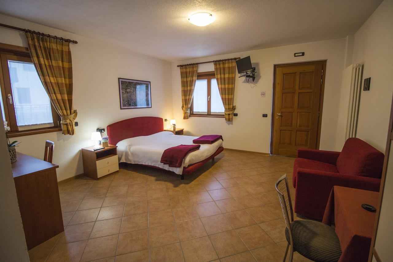 Hotel La Val Isolaccia Exteriér fotografie