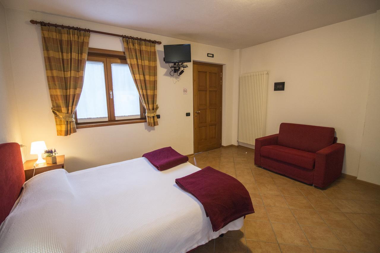 Hotel La Val Isolaccia Exteriér fotografie